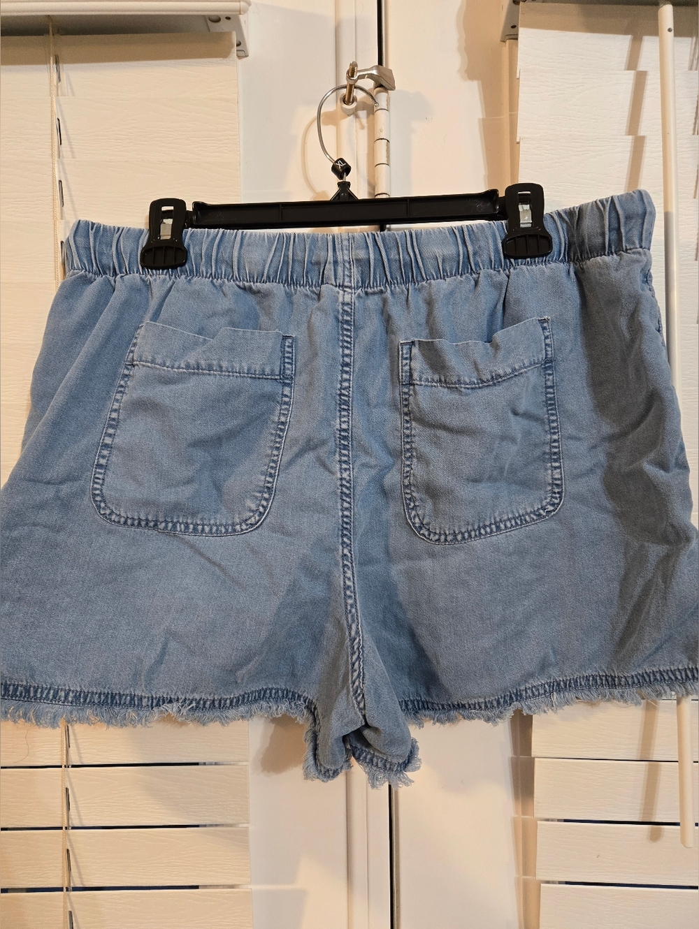 Time and Tru Light Blue Denim Elastic-Waist Shorts Sz Large 12-14